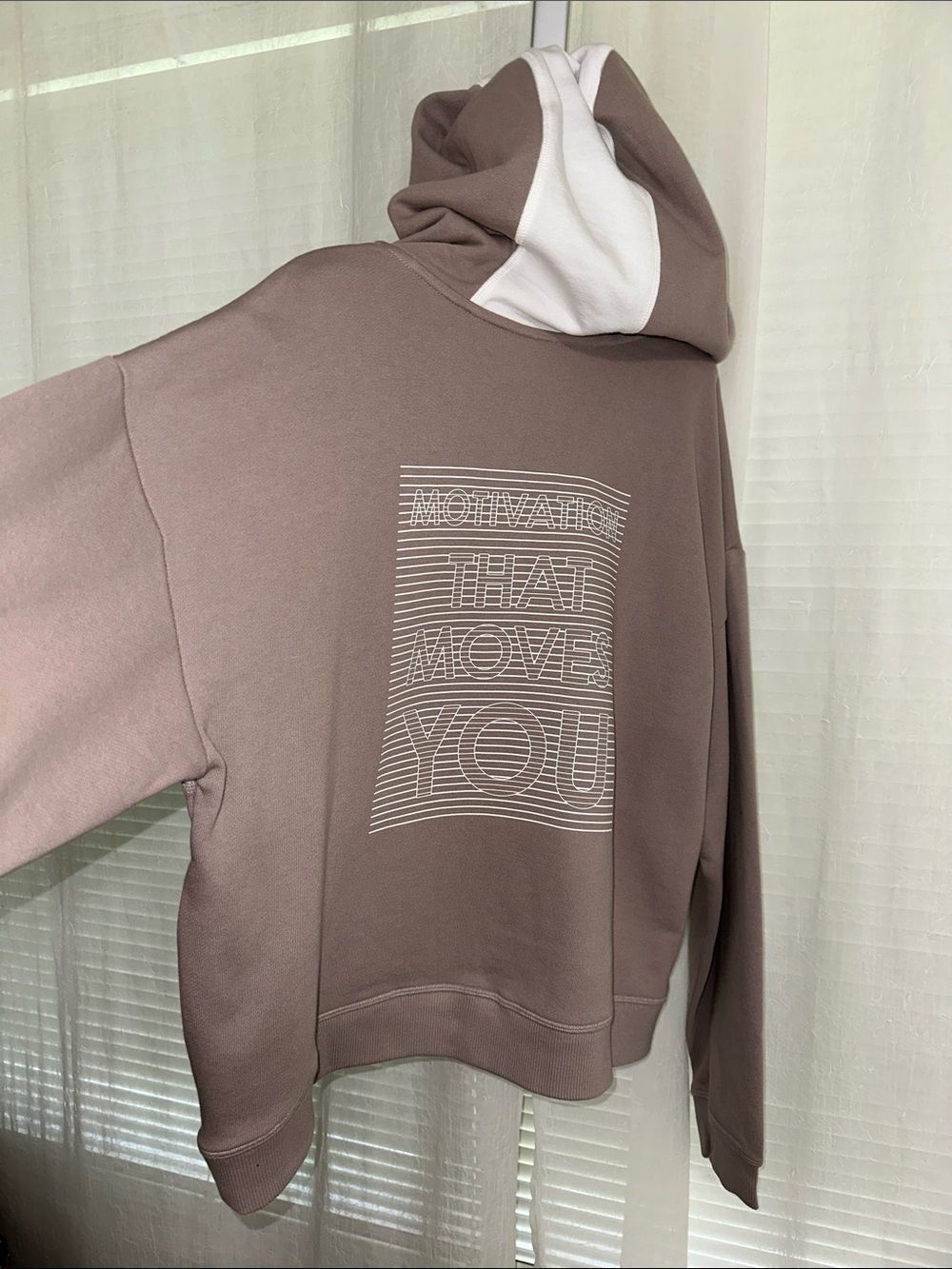 PELOTON L Anorak Color Block Tan White Snap Front Graphic Back Sweatshirt Hoodie - Picture 6 of 12